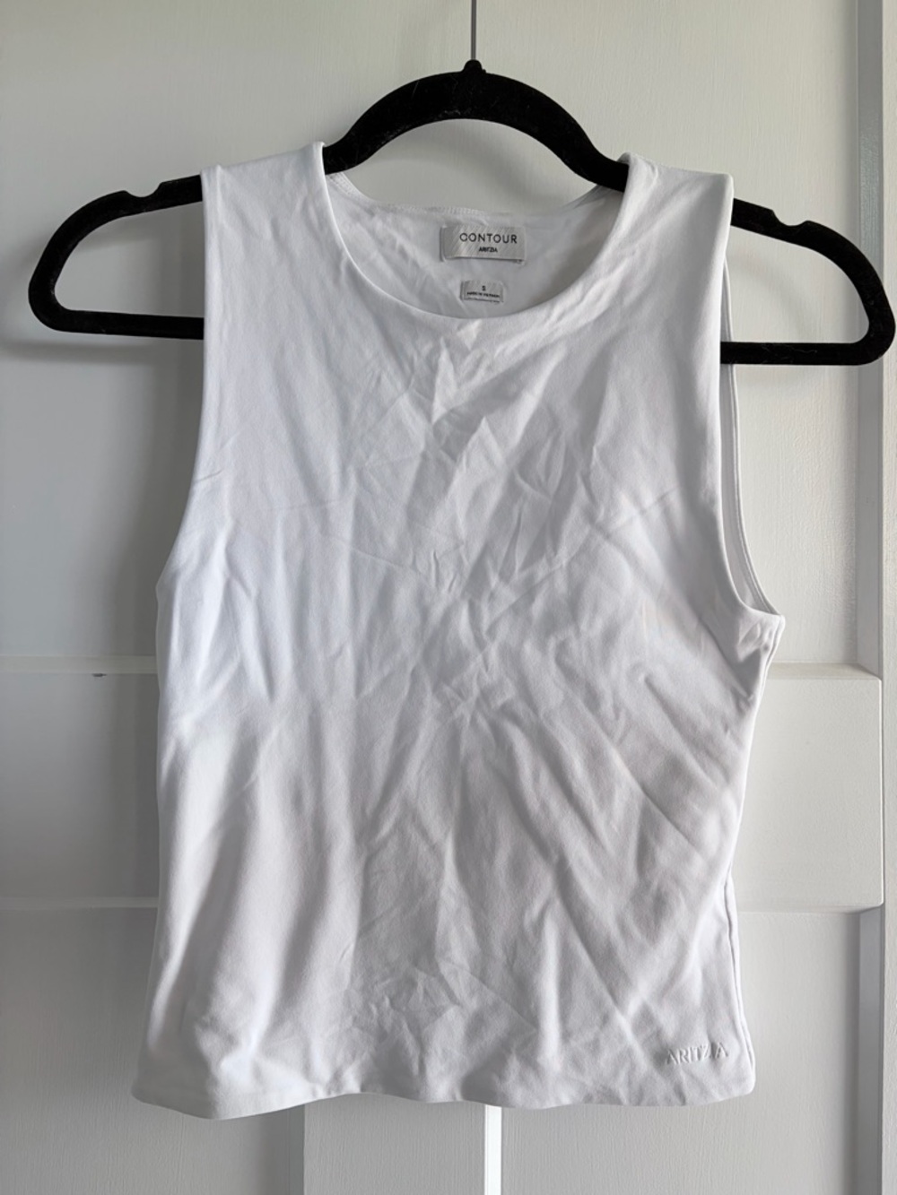 Aritzia Contour White Scoop Neck Tank